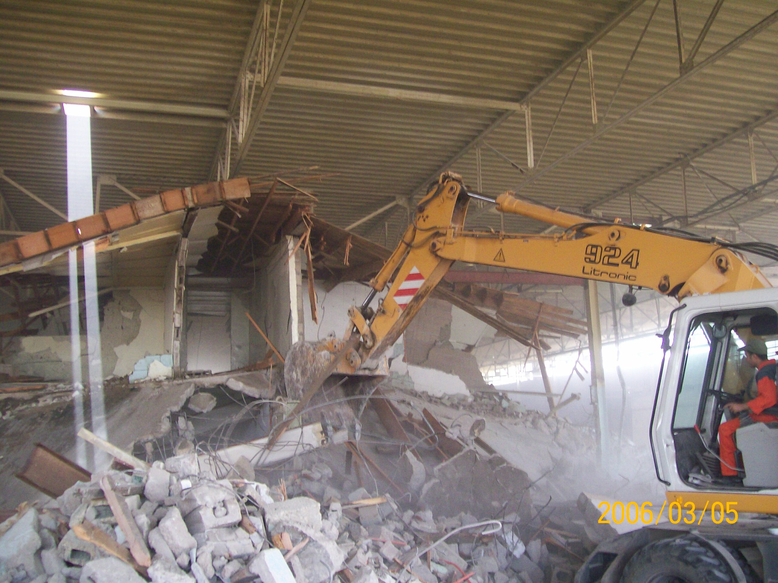 Morocco : Demolition of old structure